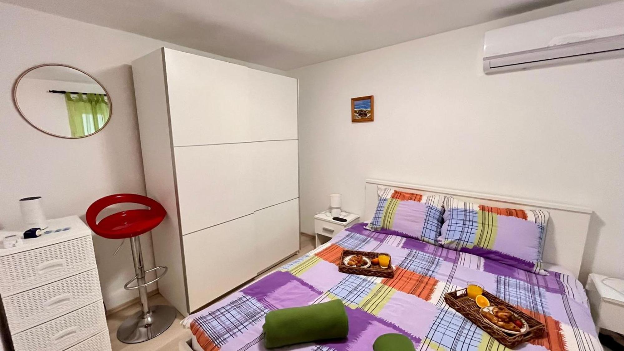Holiday Apartment Dominik 普拉 外观 照片